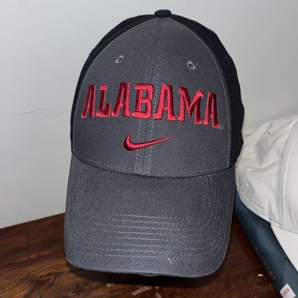 Nike Heritage Alabama Crimson Tide Roll Sloop 1 Size Baseball Golf Cap Hat